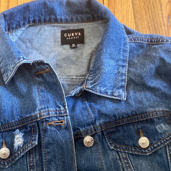 Jean jacket - Picture 2 of 3